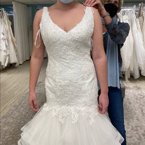 Brand new wedding dress